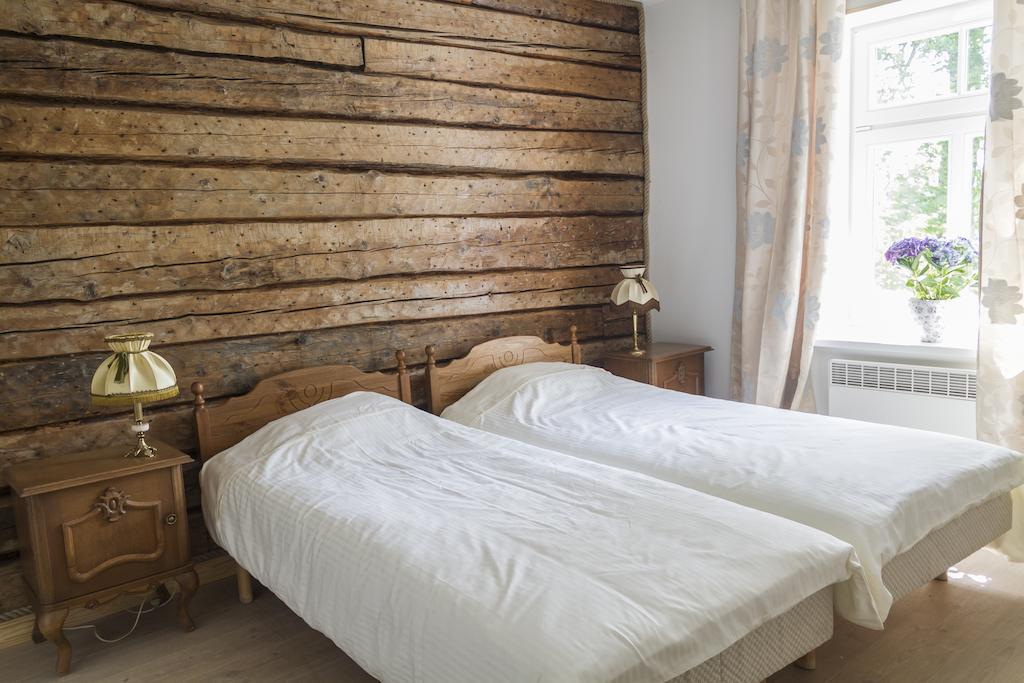 Haapsalu Guesthouse Bilik gambar